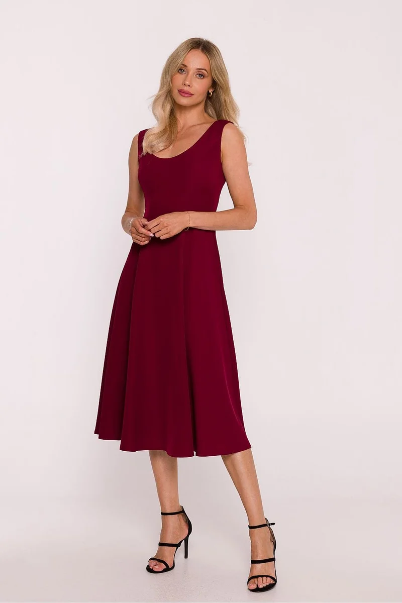 Robe évasée bordeaux midi sans manches