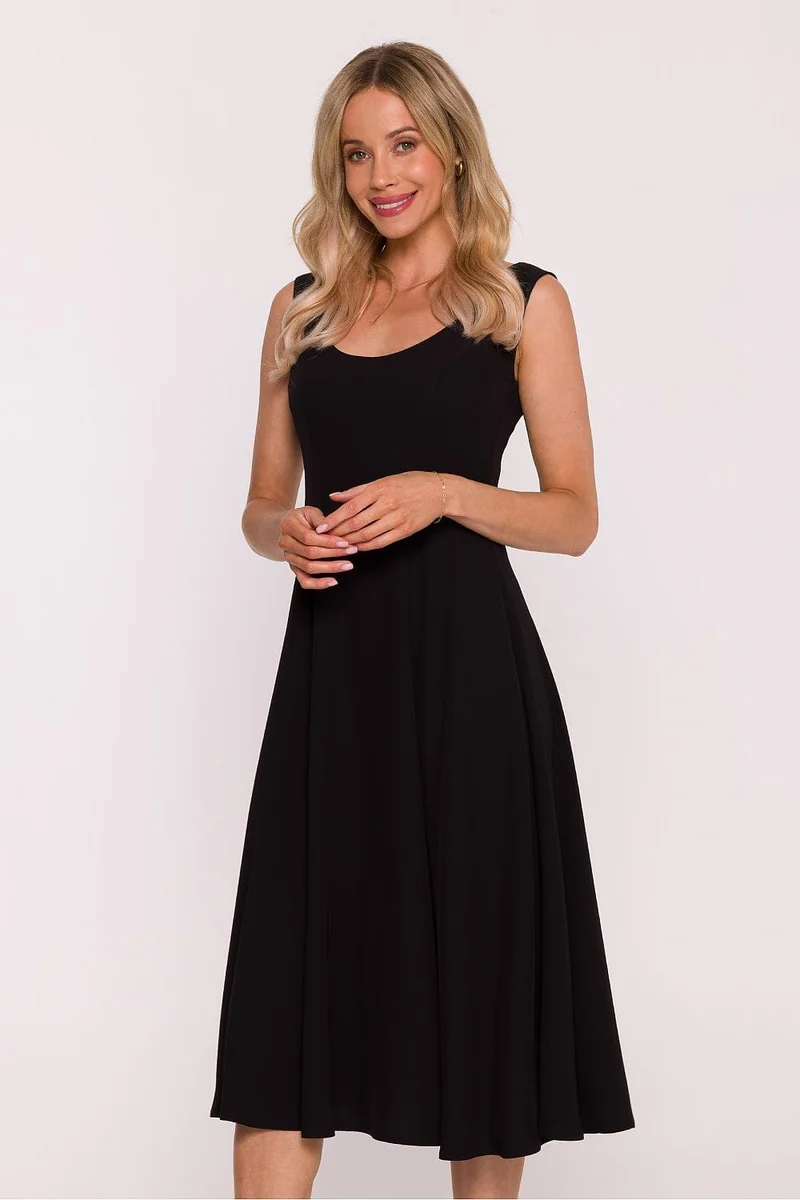 Robe évasée noire midi sans manches