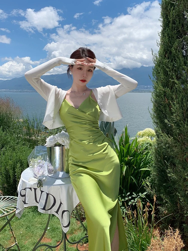 Robe nuisette semi-formelle vert forêt avec fente