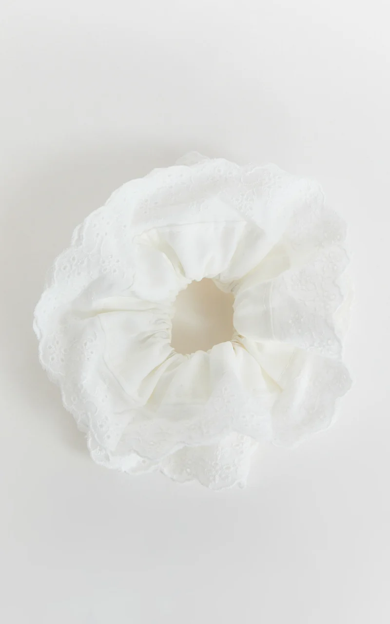 Kahrissa Broderie Scrunchie in White