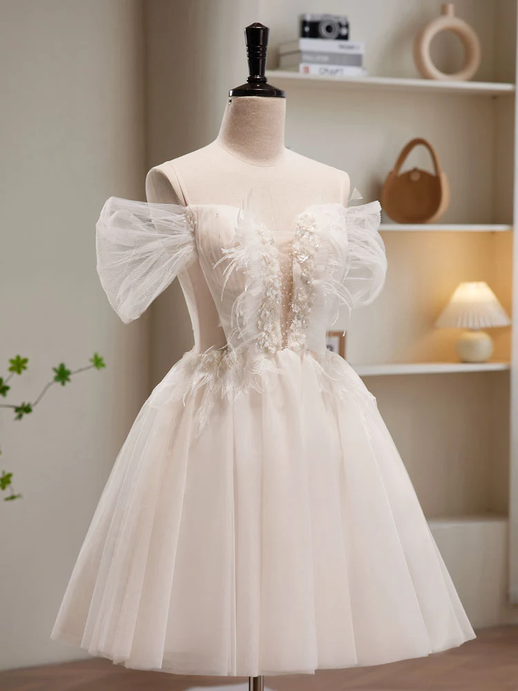 Adorable robe de soirée courte blanche, robe de remise de diplôme