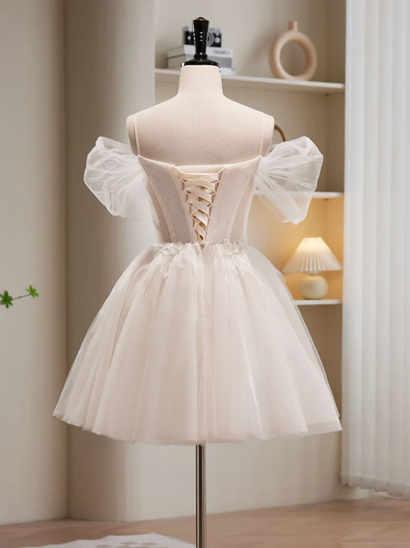 Adorable robe de soirée courte blanche, robe de remise de diplôme