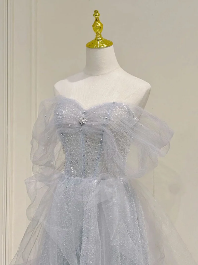 Robe de bal longue bohème sans bretelles gris clair fluide