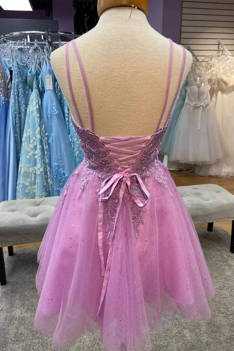 Robe de soirée en tulle rose à décolleté en V plongeant