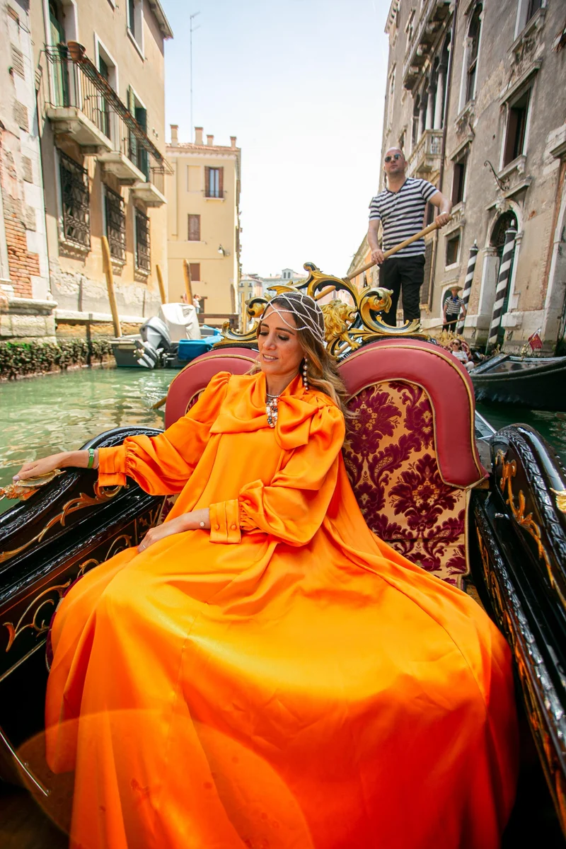 Robe Romane orange