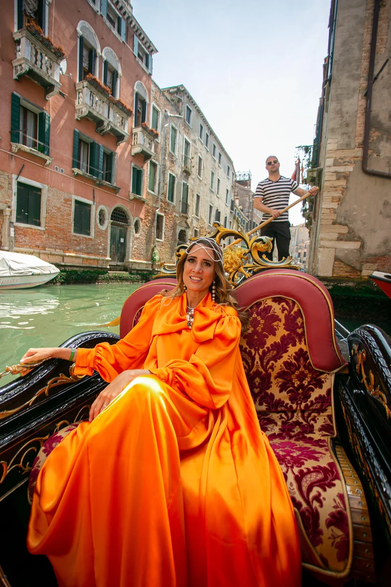 Robe Romane orange