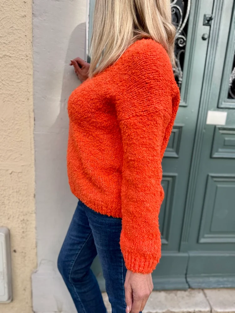 Pull Lilio orange
