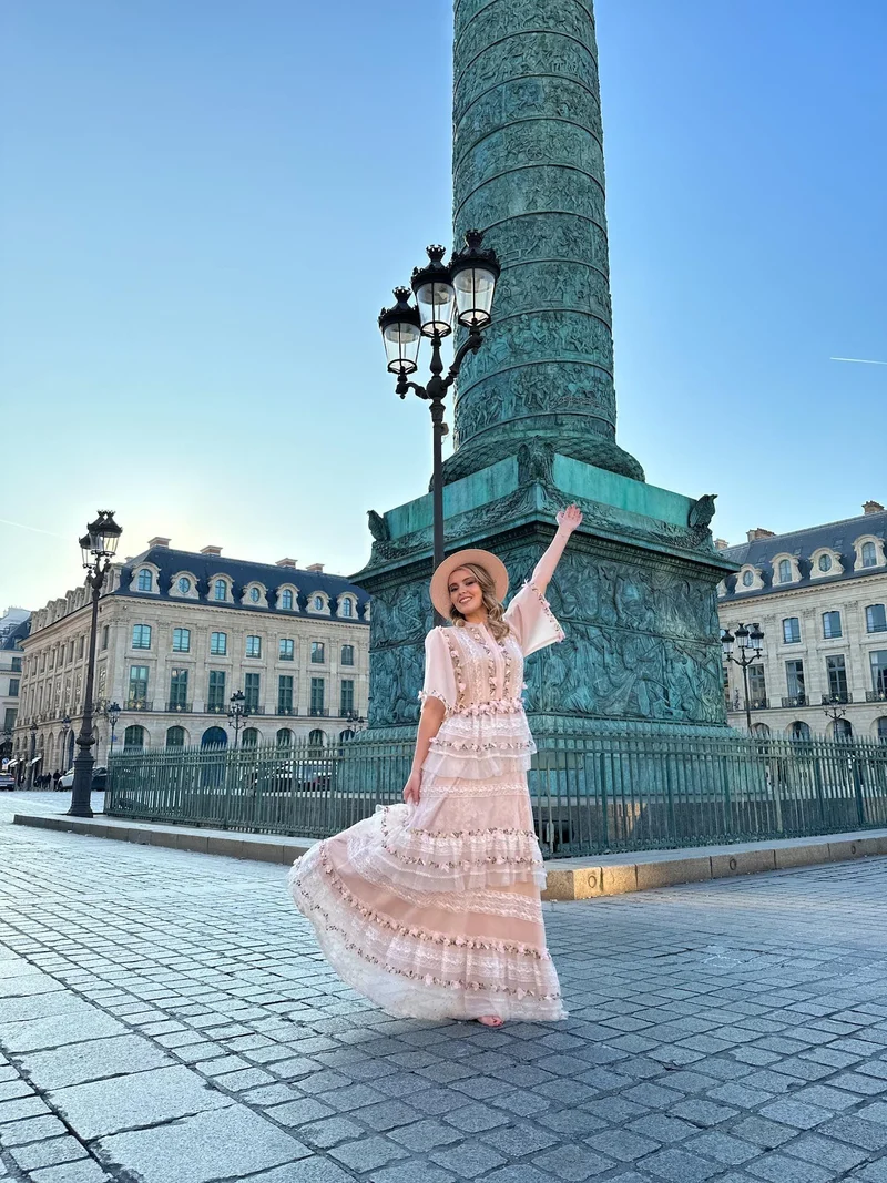 Robe Elisabeth à fleurs rose