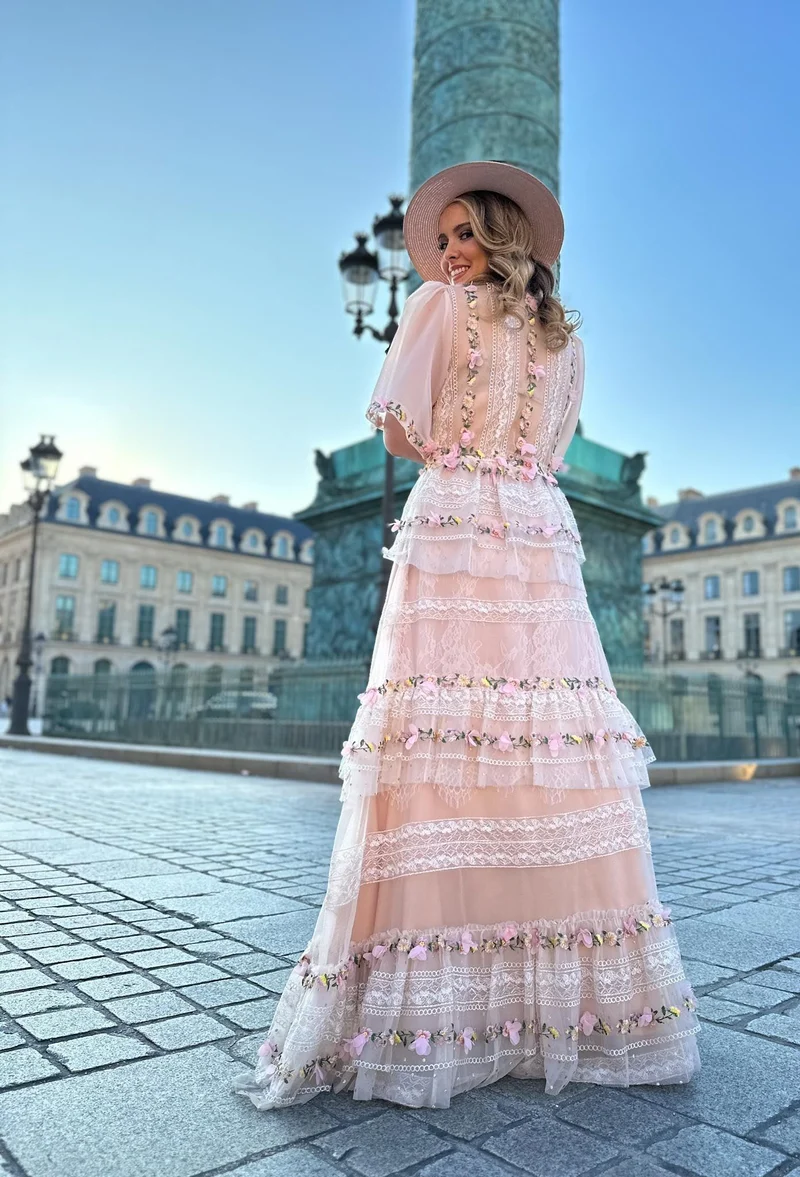 Robe Elisabeth à fleurs rose