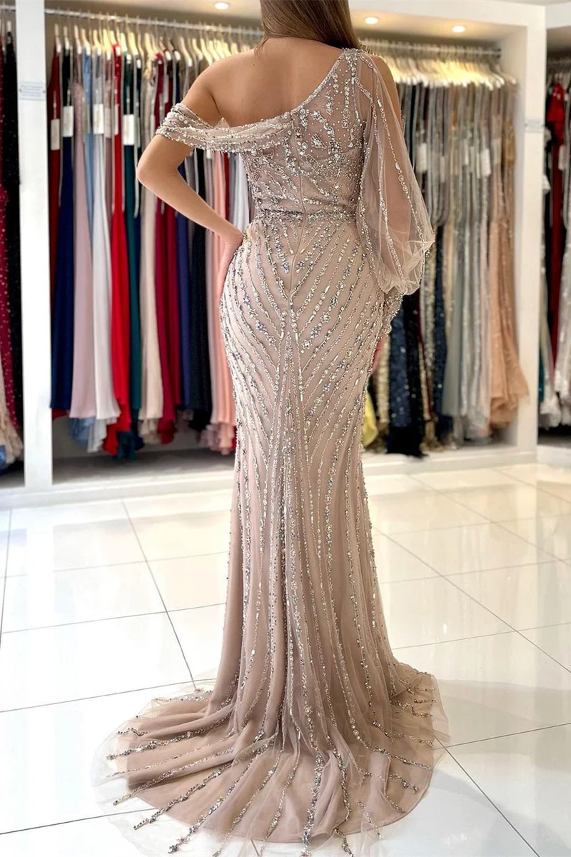 Robe de bal sirène élégante à manches longues avec fentes et ornements perlés