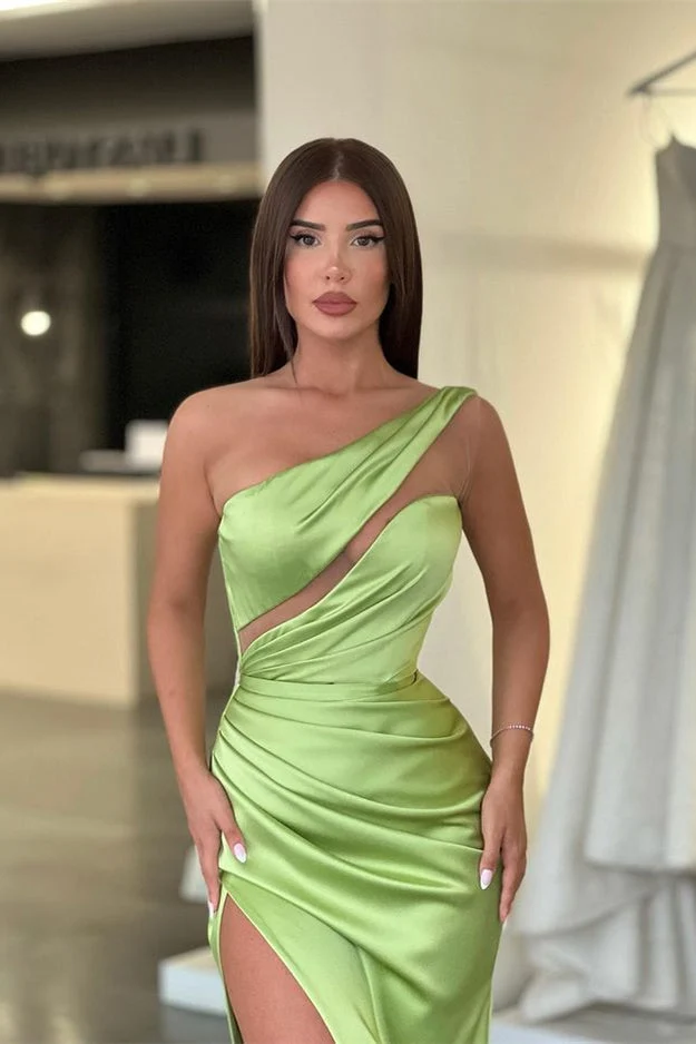 Robe de soirée longue élégante vert clair à une épaule et sans manches avec fente
