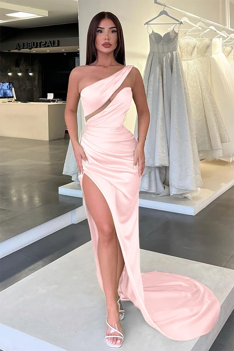 Robe de soirée longue élégante vert clair à une épaule et sans manches avec fente