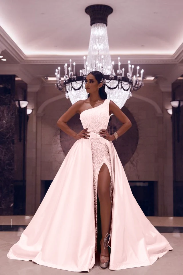 Robe de bal sirène argentée élégante à une épaule avec ornements en paillettes et fente