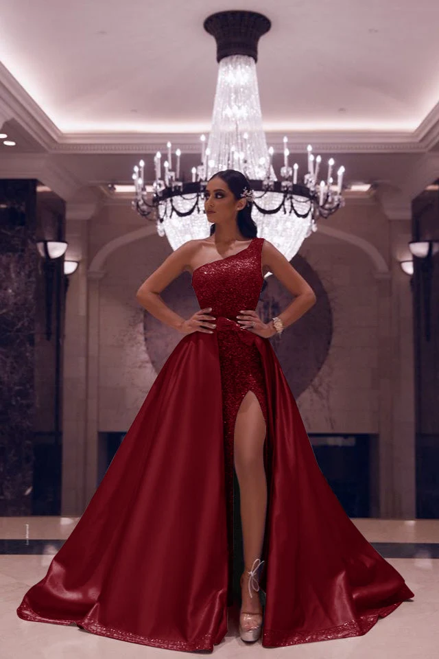 Robe de bal sirène argentée élégante à une épaule avec ornements en paillettes et fente