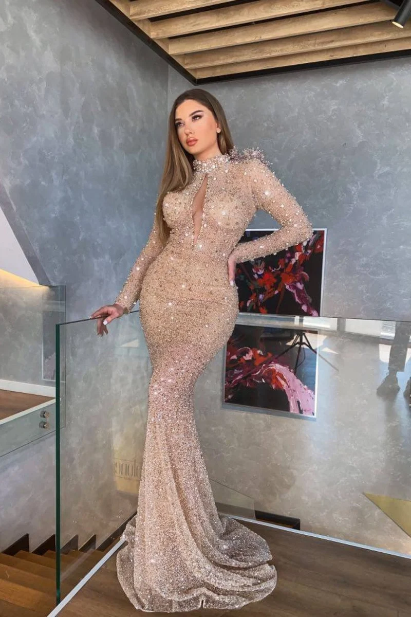 Robe de bal sirène élégante à manches longues et paillettes avec col haut
