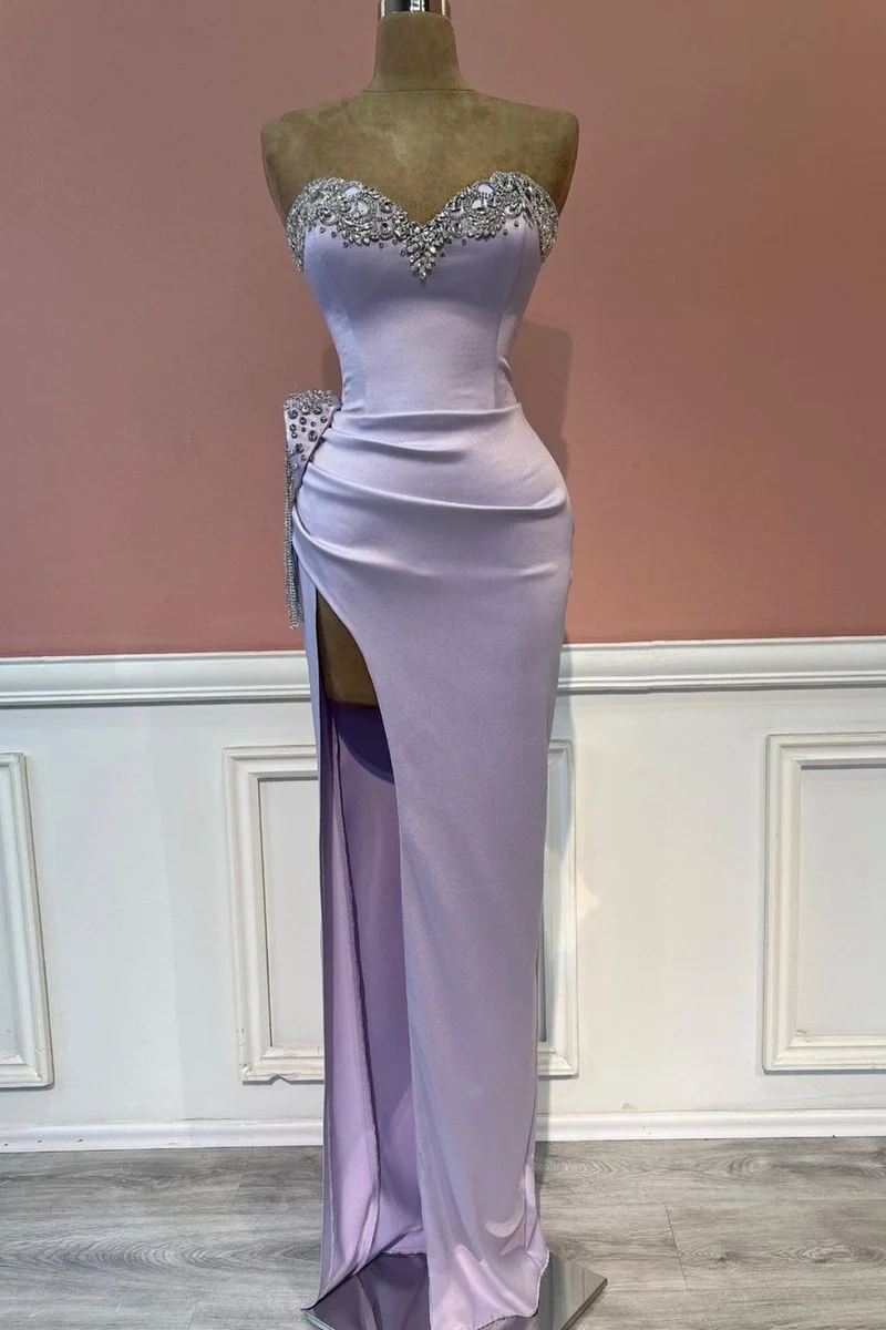 Robe de bal élégante violette à décolleté en cœur avec corsage perlé et fente latérale haute