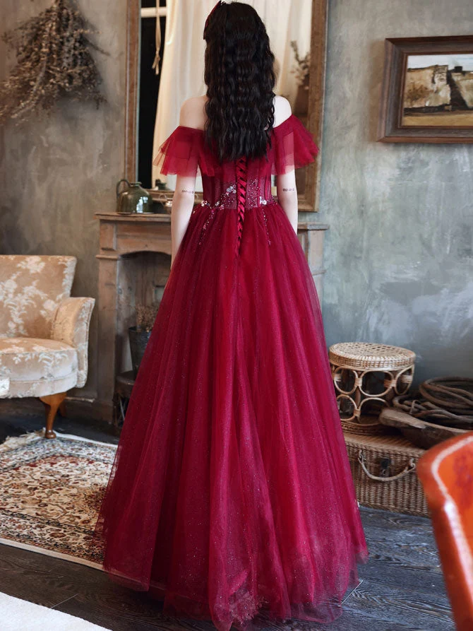 Superbe robe de soirée longue bordeaux élégante en tulle à paillettes et épaules dénudées