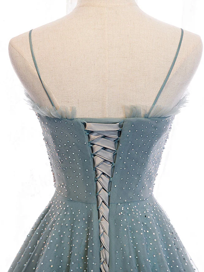 Robe de bal élégante en tulle vert à paillettes et col en cœur