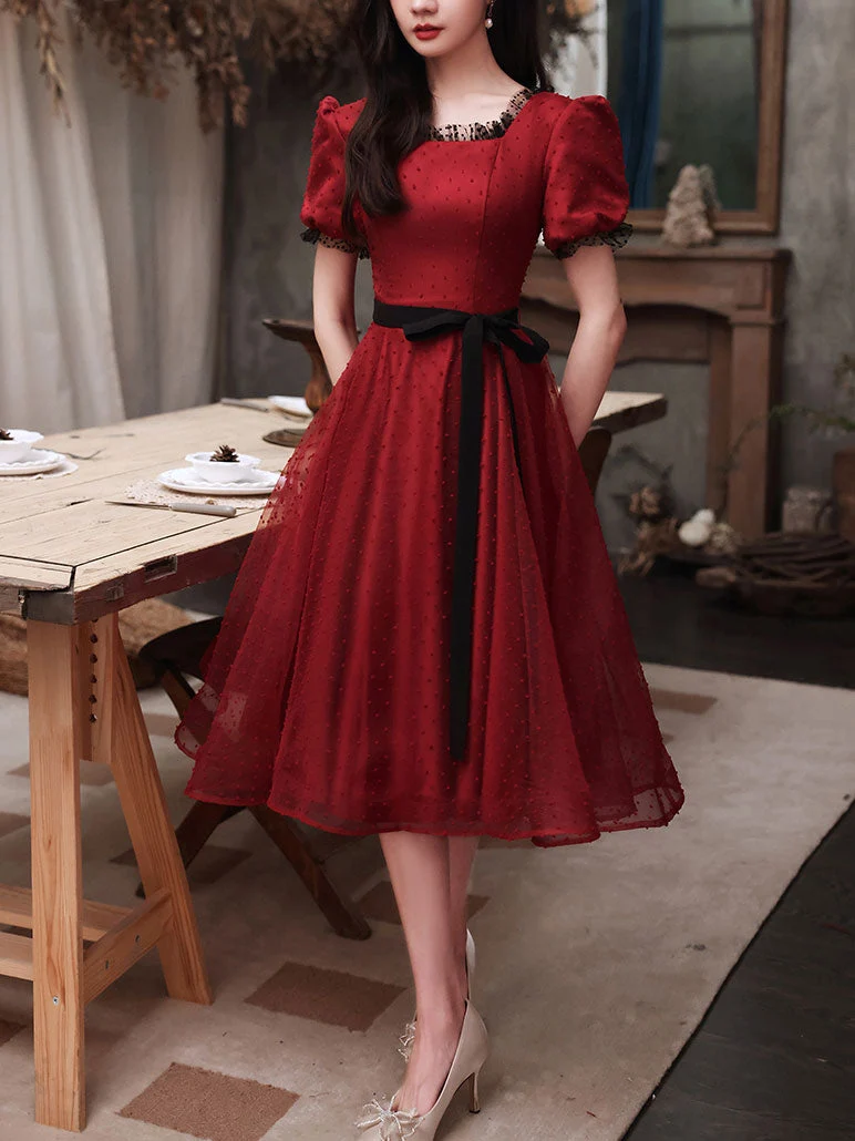 Robe de bal courte élégante en tulle bordeaux pour demoiselles d'honneur