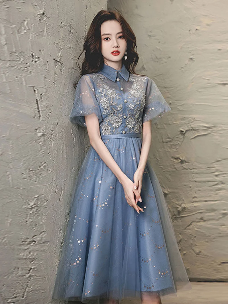 Robe de bal courte élégante en tulle bleu avec jupe bouffante
