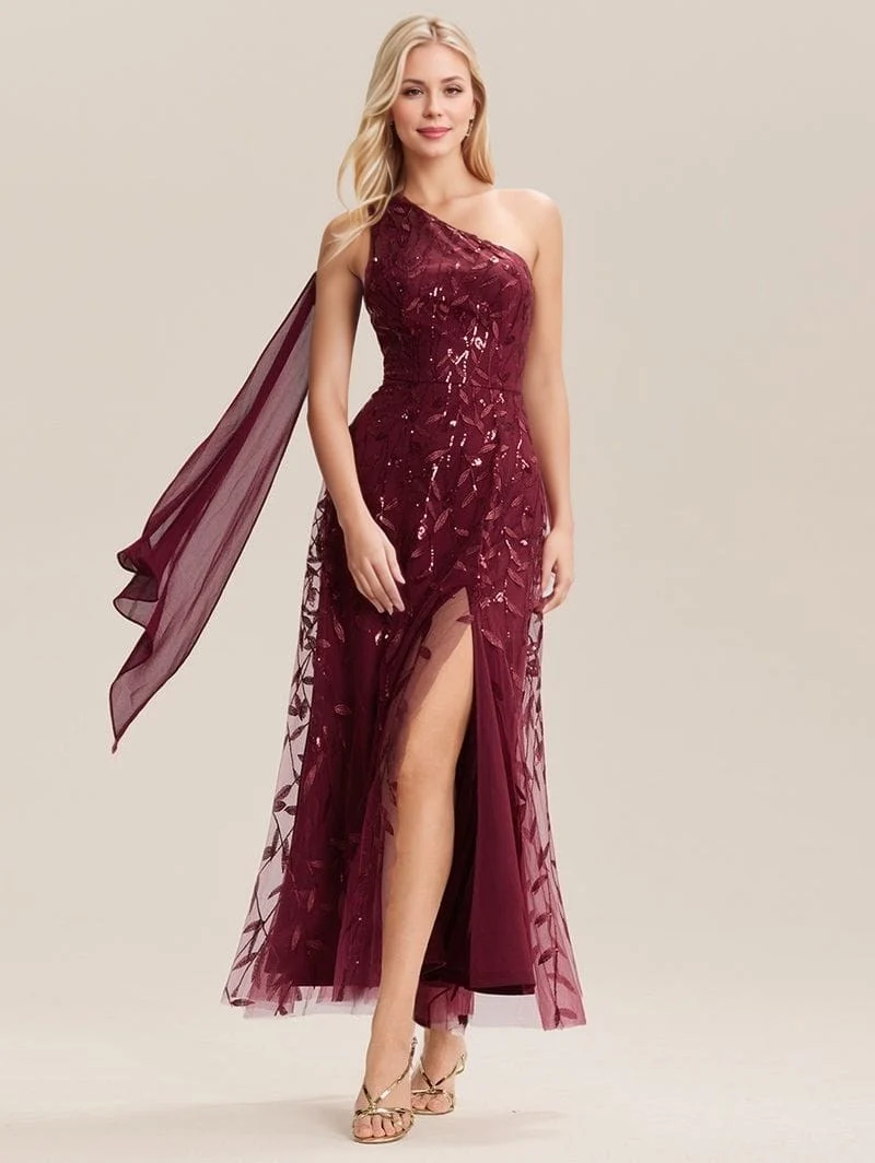 Robe d'invitée au mariage bordeaux une épaule