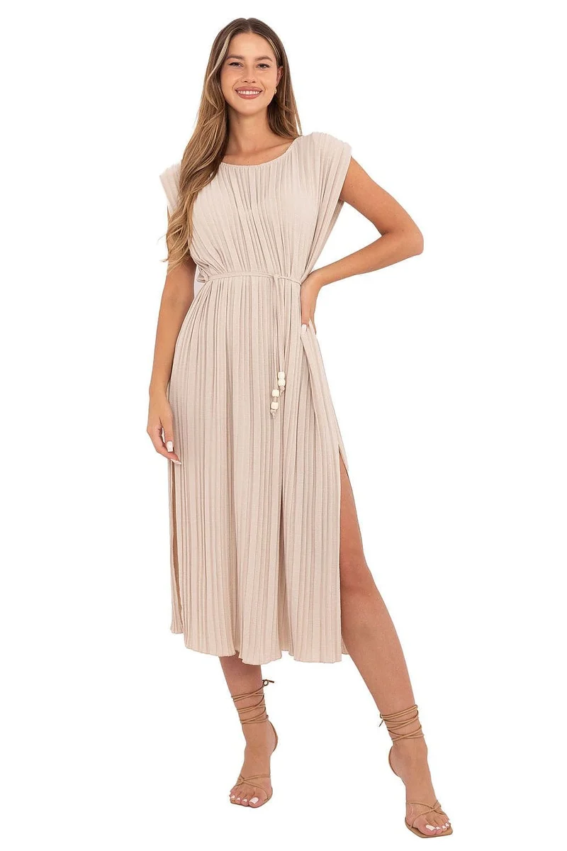 Robe été beige plissée sans manches