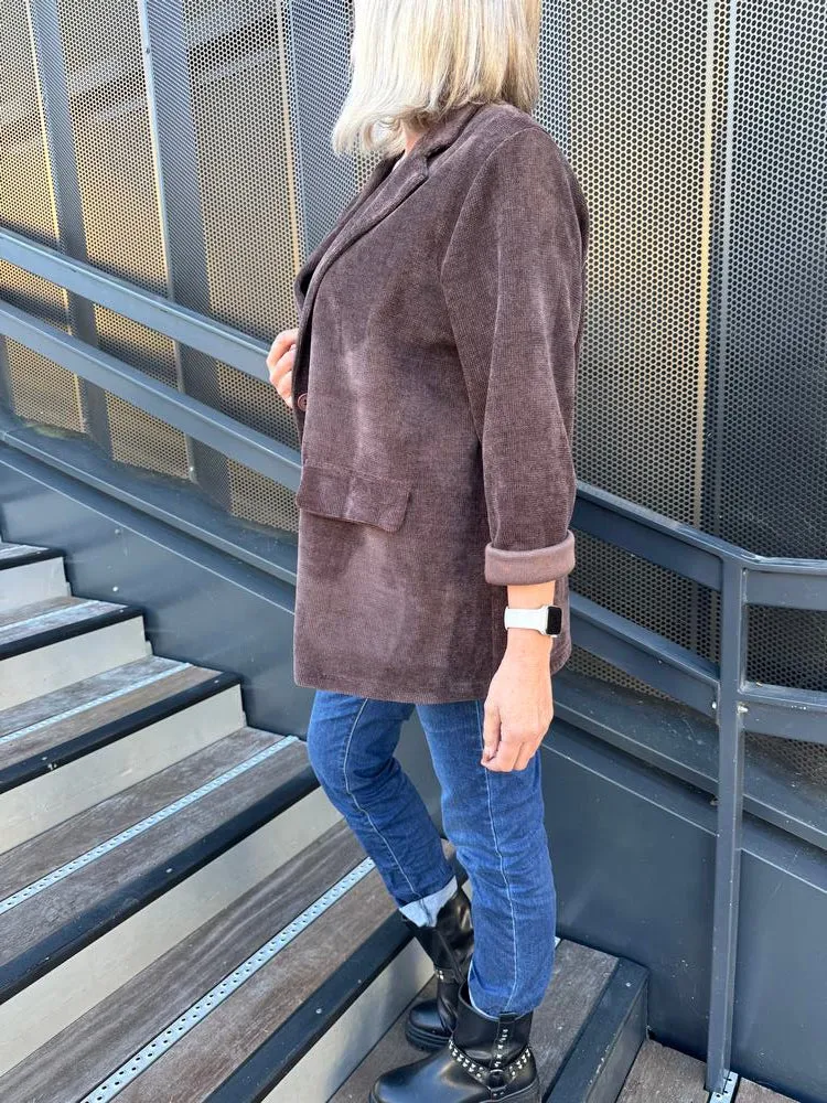 Veste tailleur en velours Sandra + chocolat