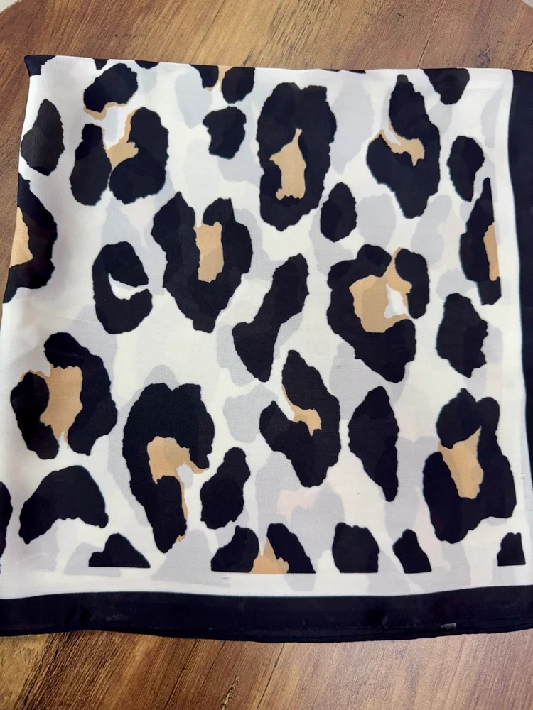 Foulard carré Pablo blanc