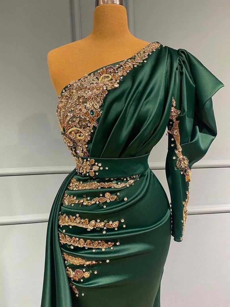 Robe de bal sirène élégante vert foncé à une épaule avec ornements dorés