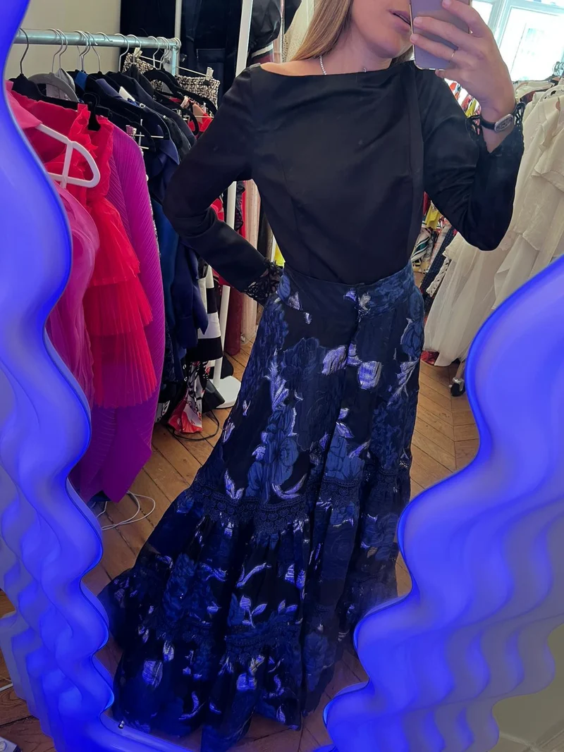Jupe longue fleurs bleu marine