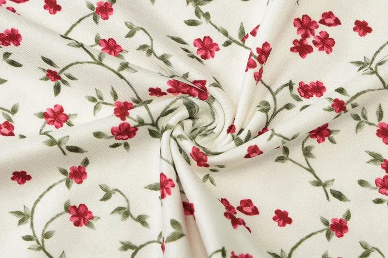 Robe fleurie longue fendue sans manches