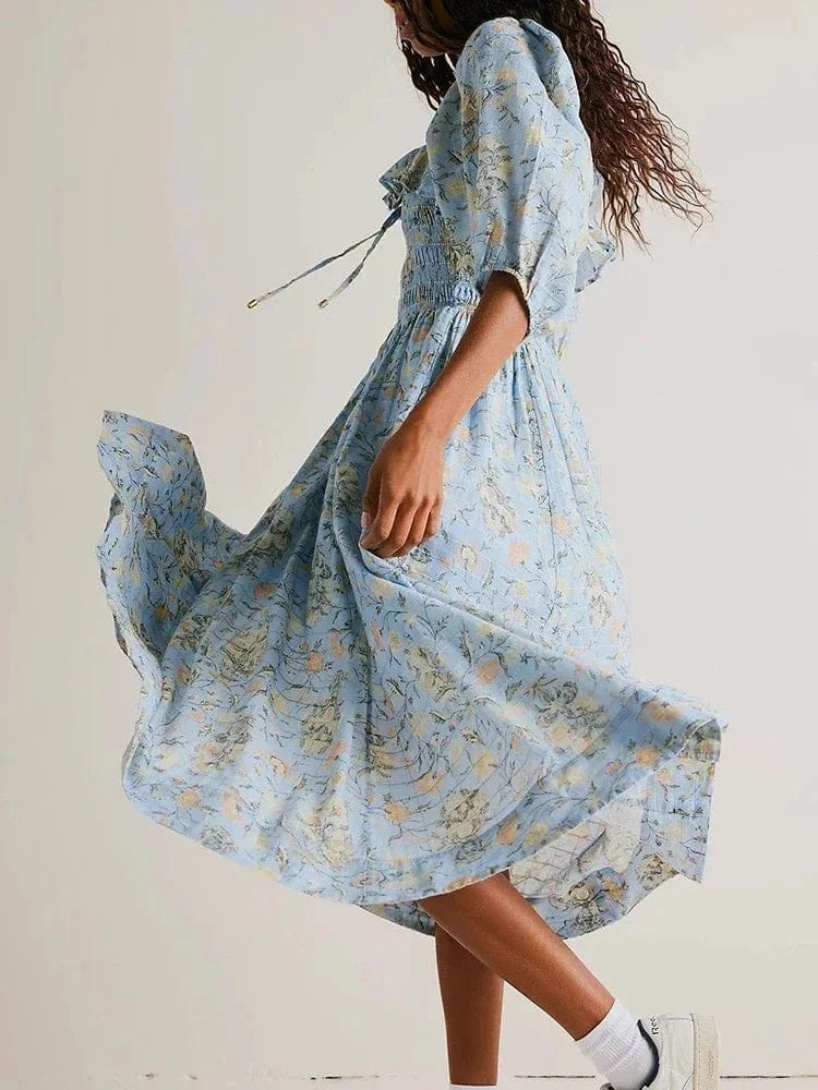 Robe fleurie bohème bleue col carré