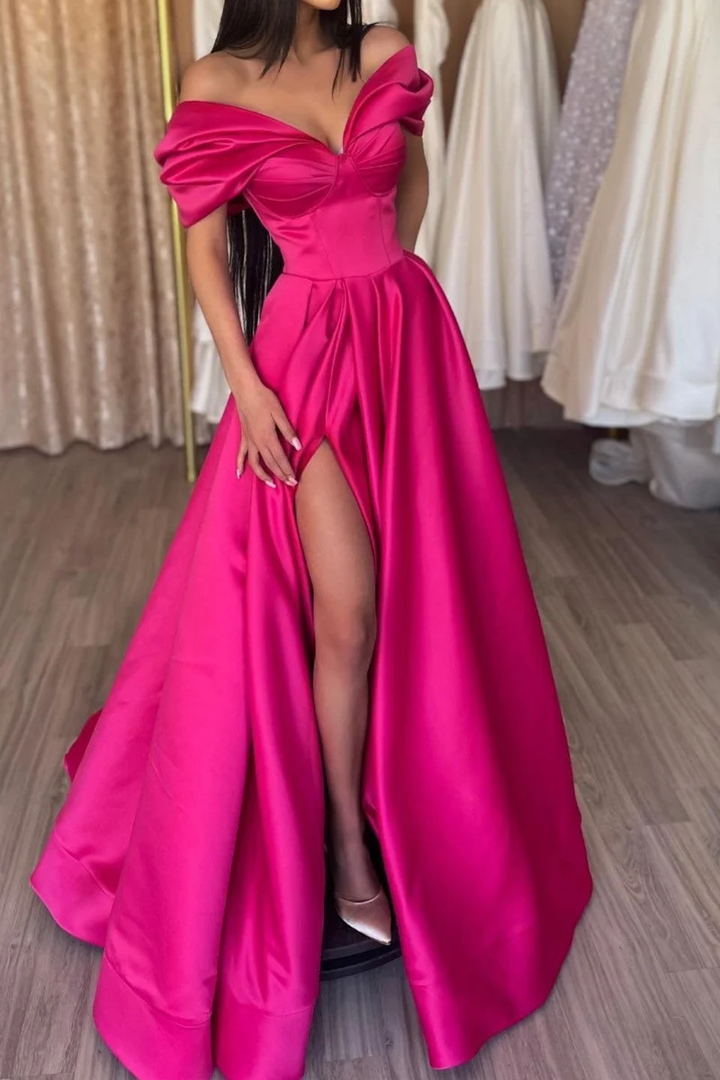 Superbe robe de bal fuchsia trapèze avec fente haute et épaules dénudées
