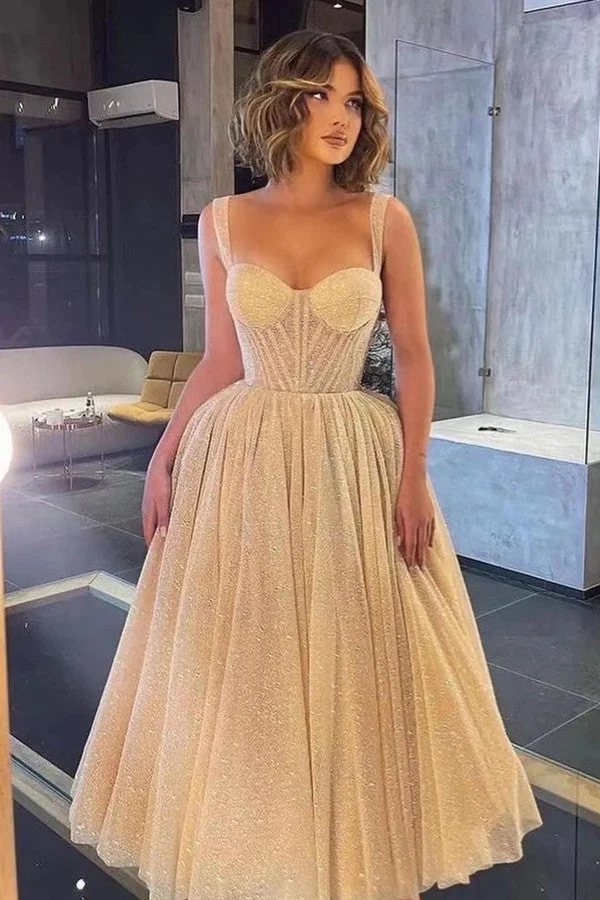 Robe de bal élégante à bretelles spaghetti et décolleté en cœur avec sequins et tulle - Robe de soirée glamour