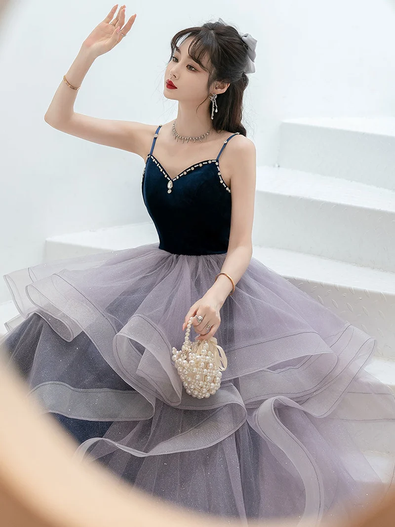 Robe de bal élégante en tulle violet à col en cœur et longueur au sol pour les remises de diplômes