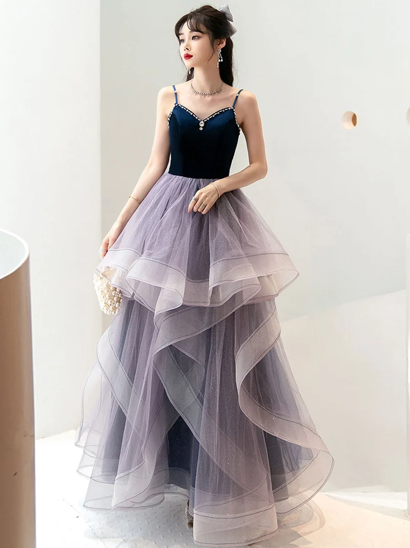 Robe de bal élégante en tulle violet à col en cœur et longueur au sol pour les remises de diplômes