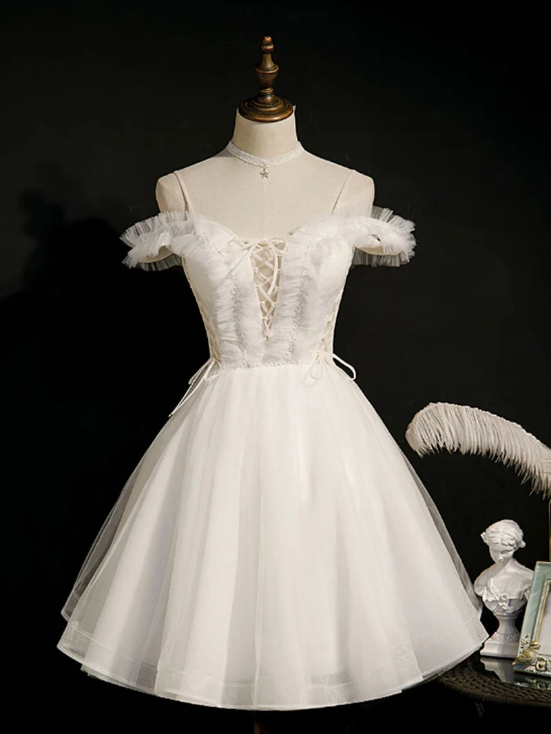 Robe de bal courte blanche élégante à épaules dénudées et tulle bouffant