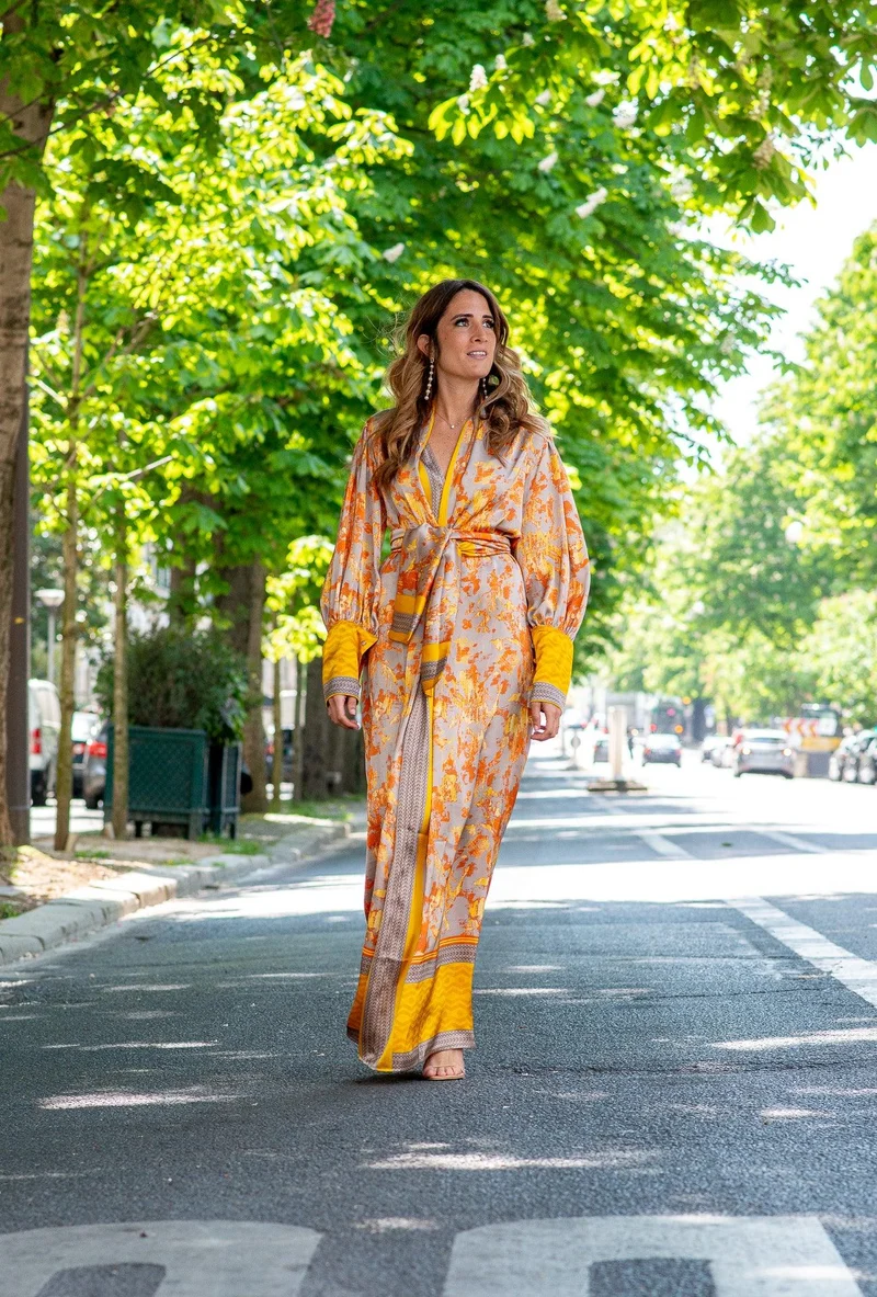 Robe longue en soie orange imprimée