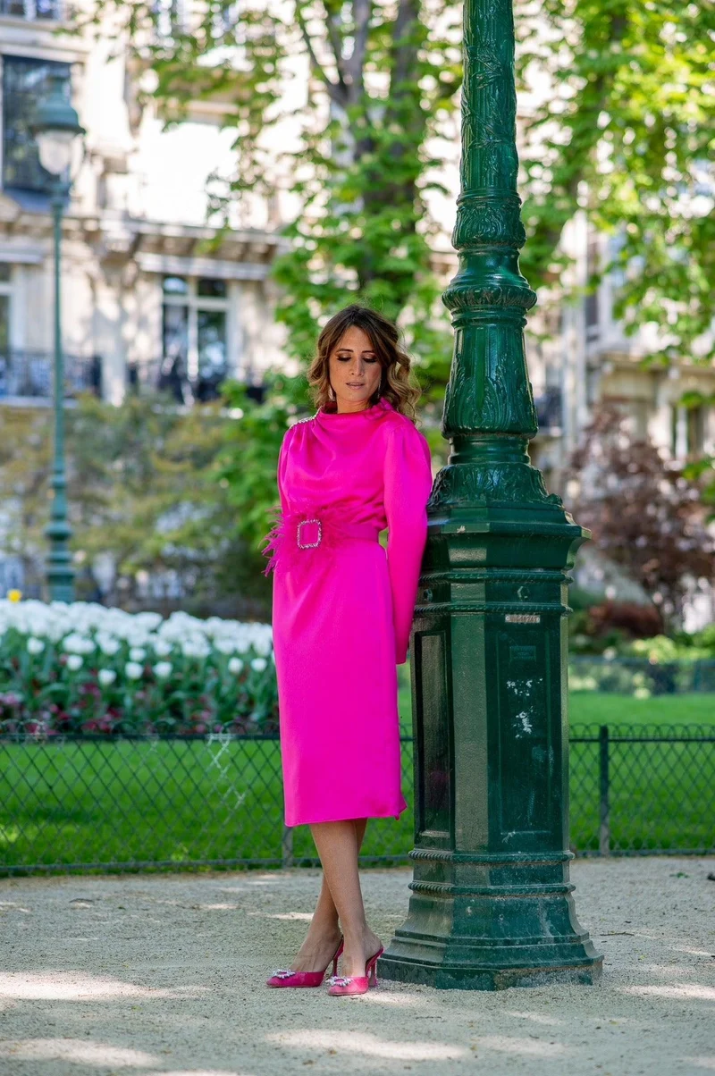 Robe longueur midi fuschia a détails scharowsky
