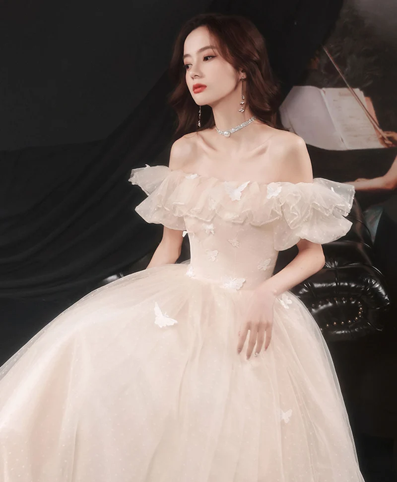 Robe de bal longue élégante en tulle champagne et dentelle à épaules dénudées