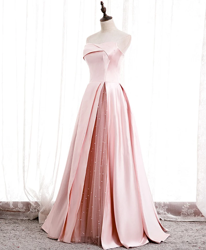 Robe de bal longue en satin rose élégante