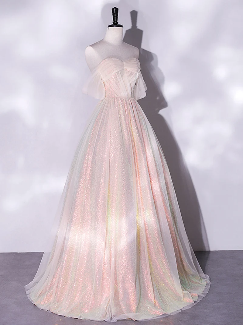 Robe de bal trapèze rose en tulle à épaules dénudées