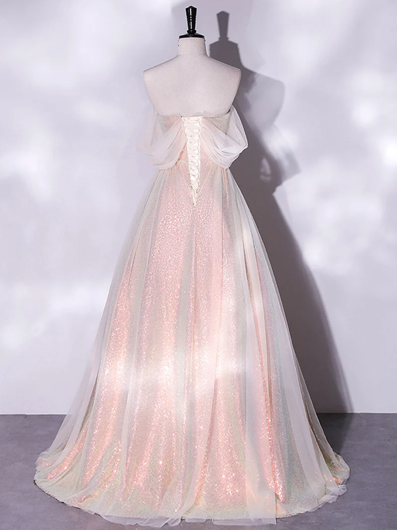 Robe de bal trapèze rose en tulle à épaules dénudées