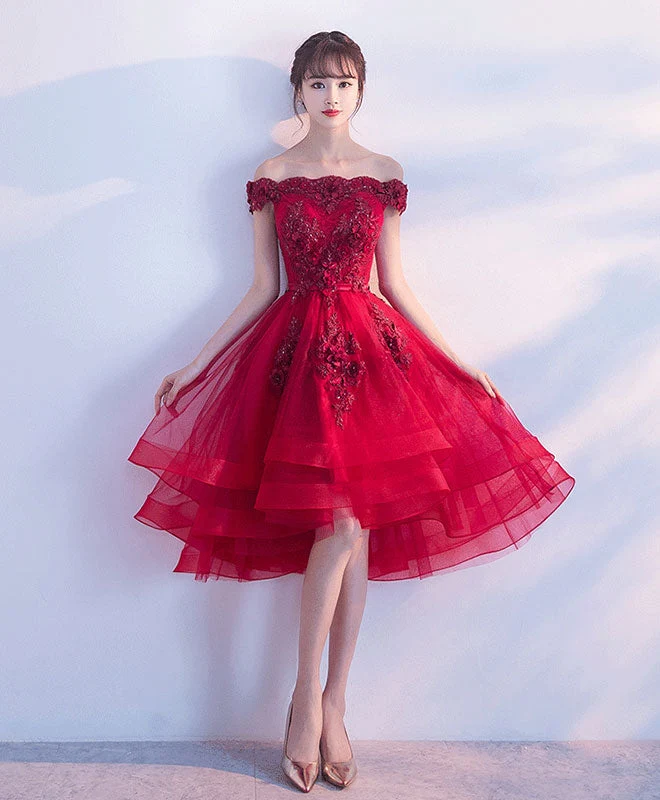 Robe de soirée courte en tulle et dentelle bordeaux