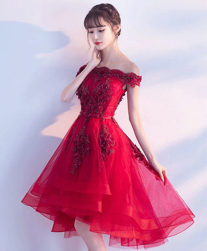 Robe de soirée courte en tulle et dentelle bordeaux