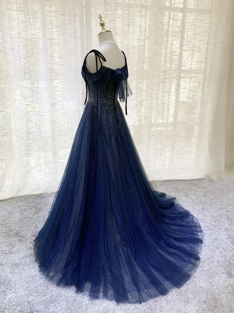 Superbe robe de soirée longue en tulle bleu foncé à paillettes