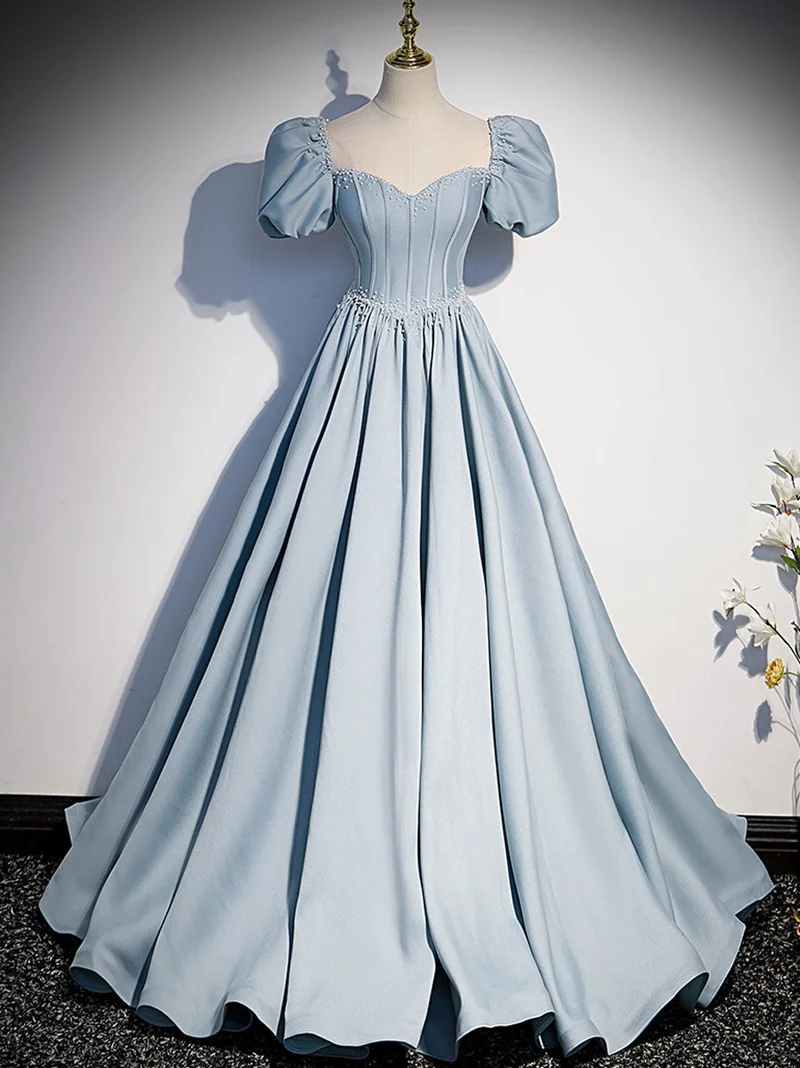 Robe de bal longue en satin bleu clair pour les 16 ans