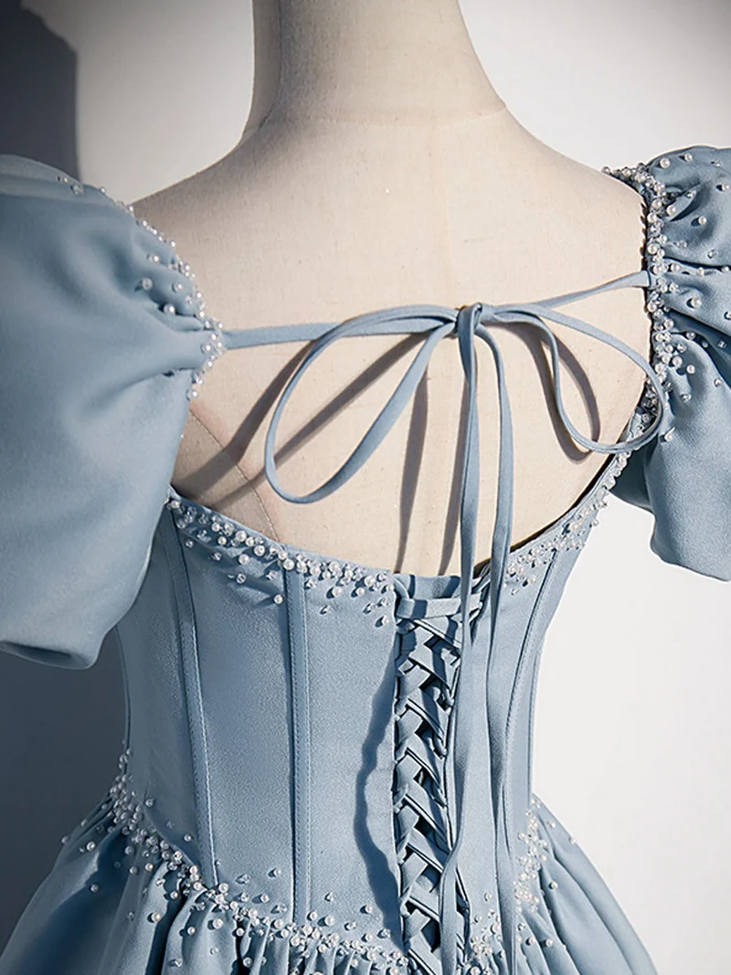 Robe de bal longue en satin bleu clair pour les 16 ans