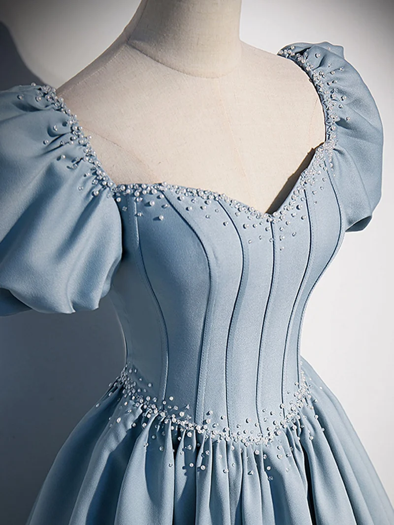 Robe de bal longue en satin bleu clair pour les 16 ans