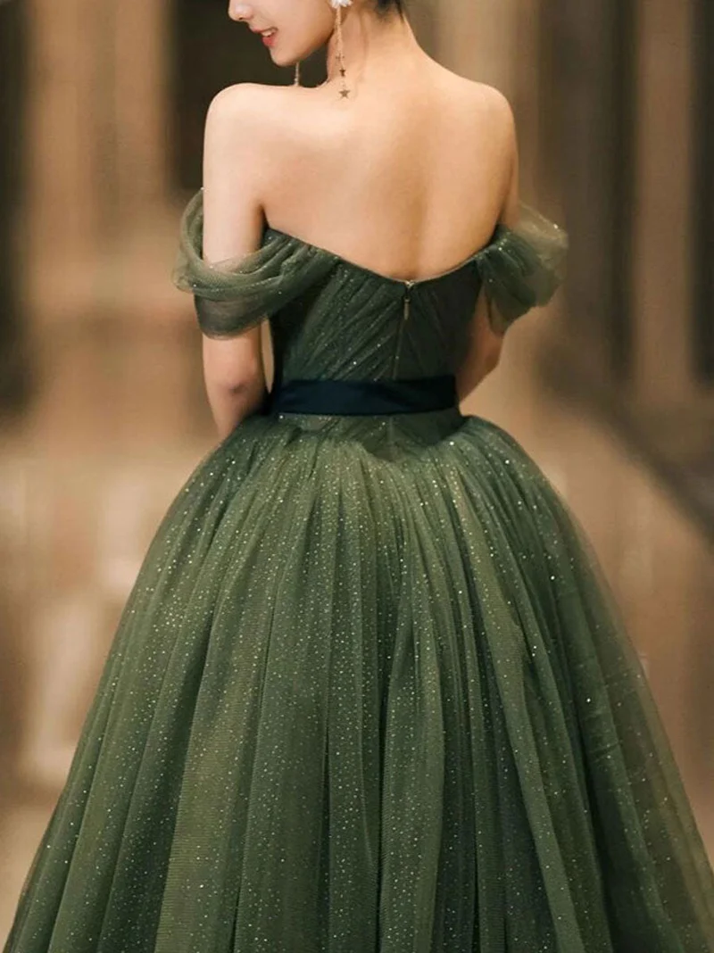 Superbe robe de soirée longue en tulle vert pour femme